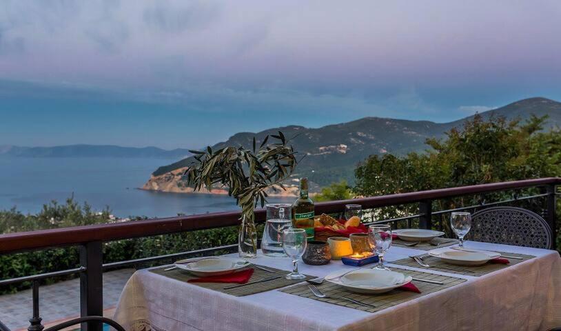 Villa Alegria สโกเปลอสทาวน์ ภายนอก รูปภาพ
