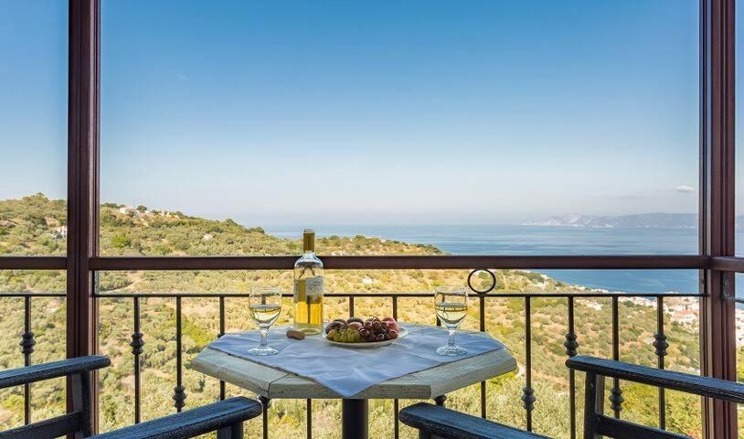 Villa Alegria สโกเปลอสทาวน์ ภายนอก รูปภาพ